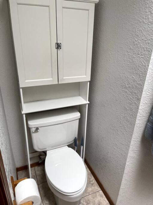 Townhouse, Two Car Garage, Fireplace Back Yard ラスクルーセス エクステリア 写真