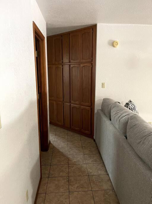 Townhouse, Two Car Garage, Fireplace Back Yard ラスクルーセス エクステリア 写真